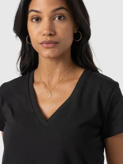 T-shirts & Tanks|Saint and Sofia Apartment Tee - Black