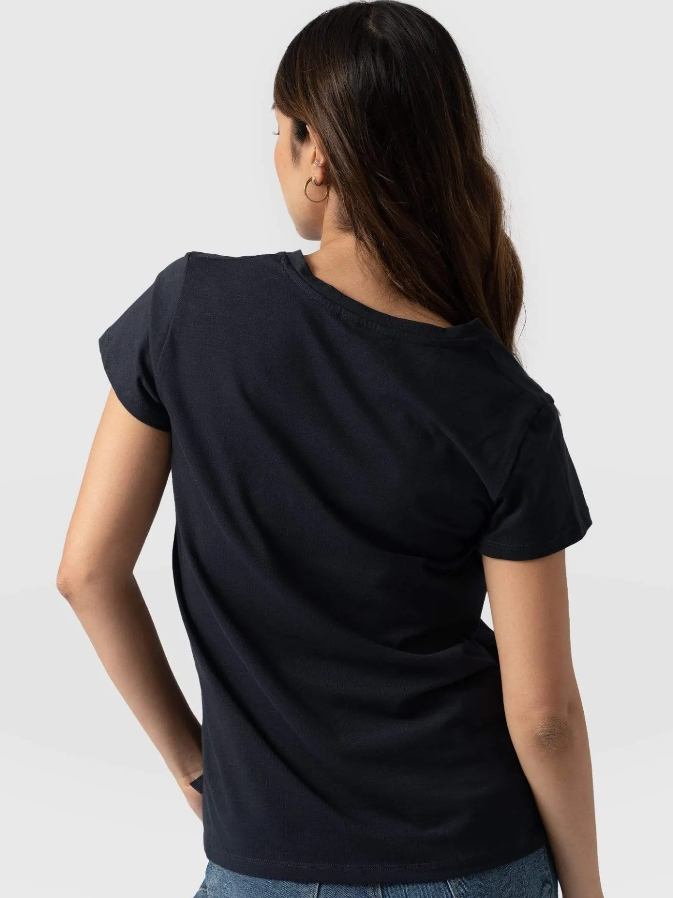 T-shirts & Tanks|Saint and Sofia Apartment Tee - Navy