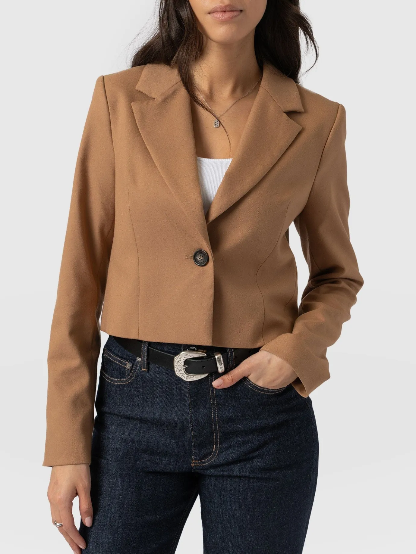 Coats & Jackets|Blazers|Saint and Sofia Astrid Crop Blazer - Camel