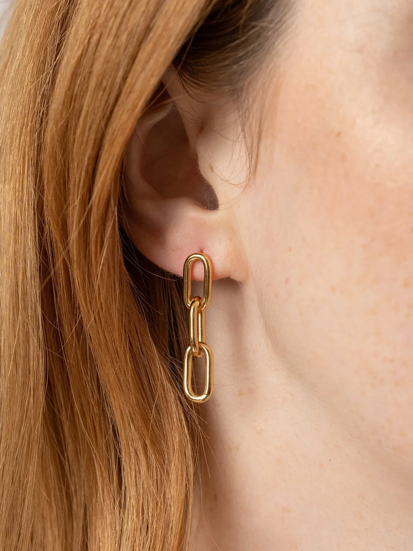 Gold Jewelry|Earrings|Saint and Sofia Cable Chain Drop Earrings - Gold