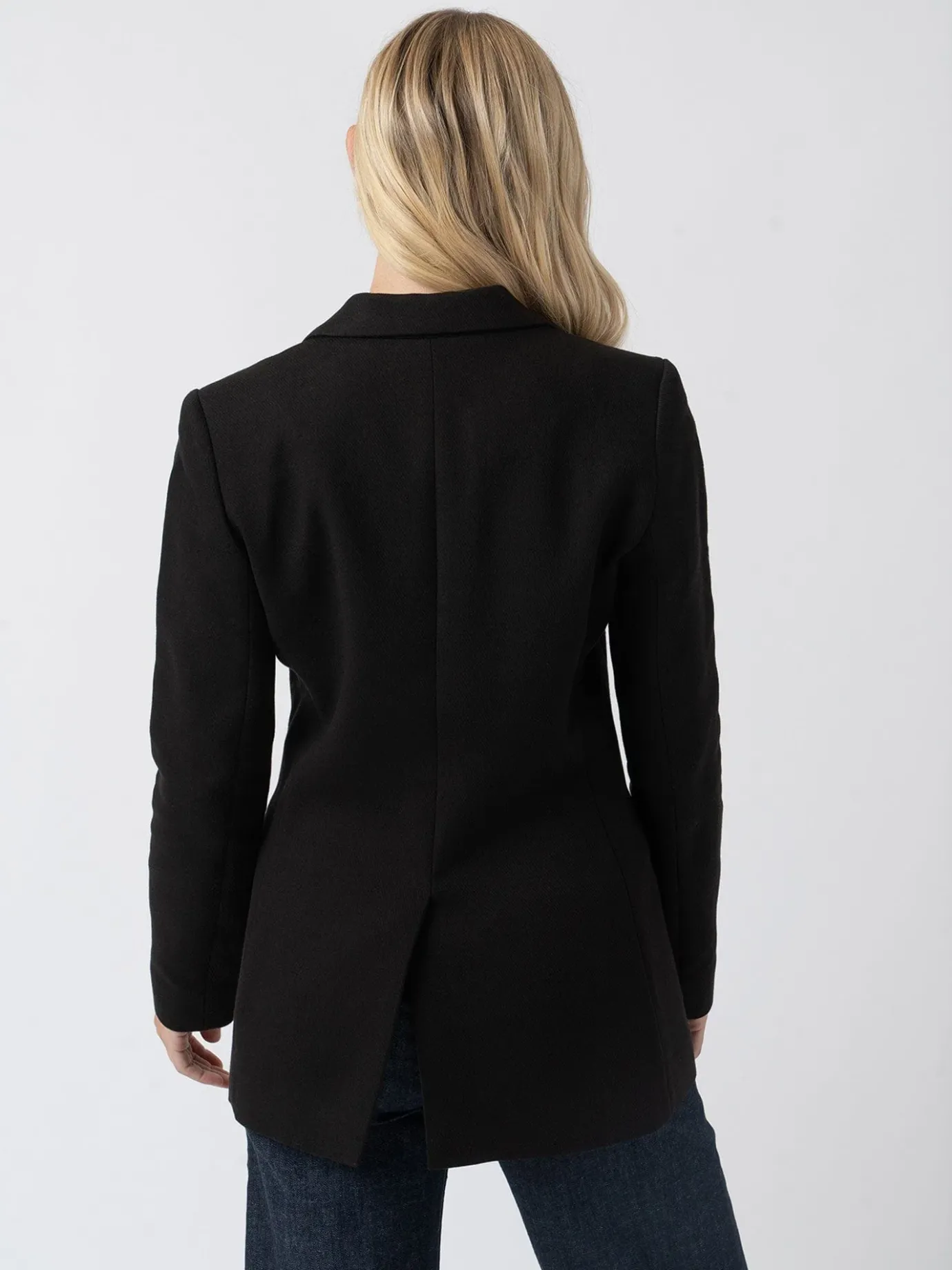 Coats & Jackets|Blazers|Saint and Sofia Cambridge Blazer Crepe - Black