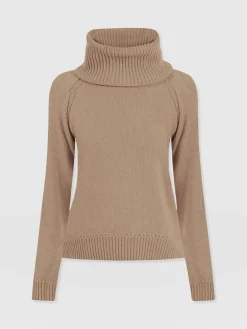 Knitwear|Sweaters|Saint and Sofia Cambridge Cashmere Jumper - Beige