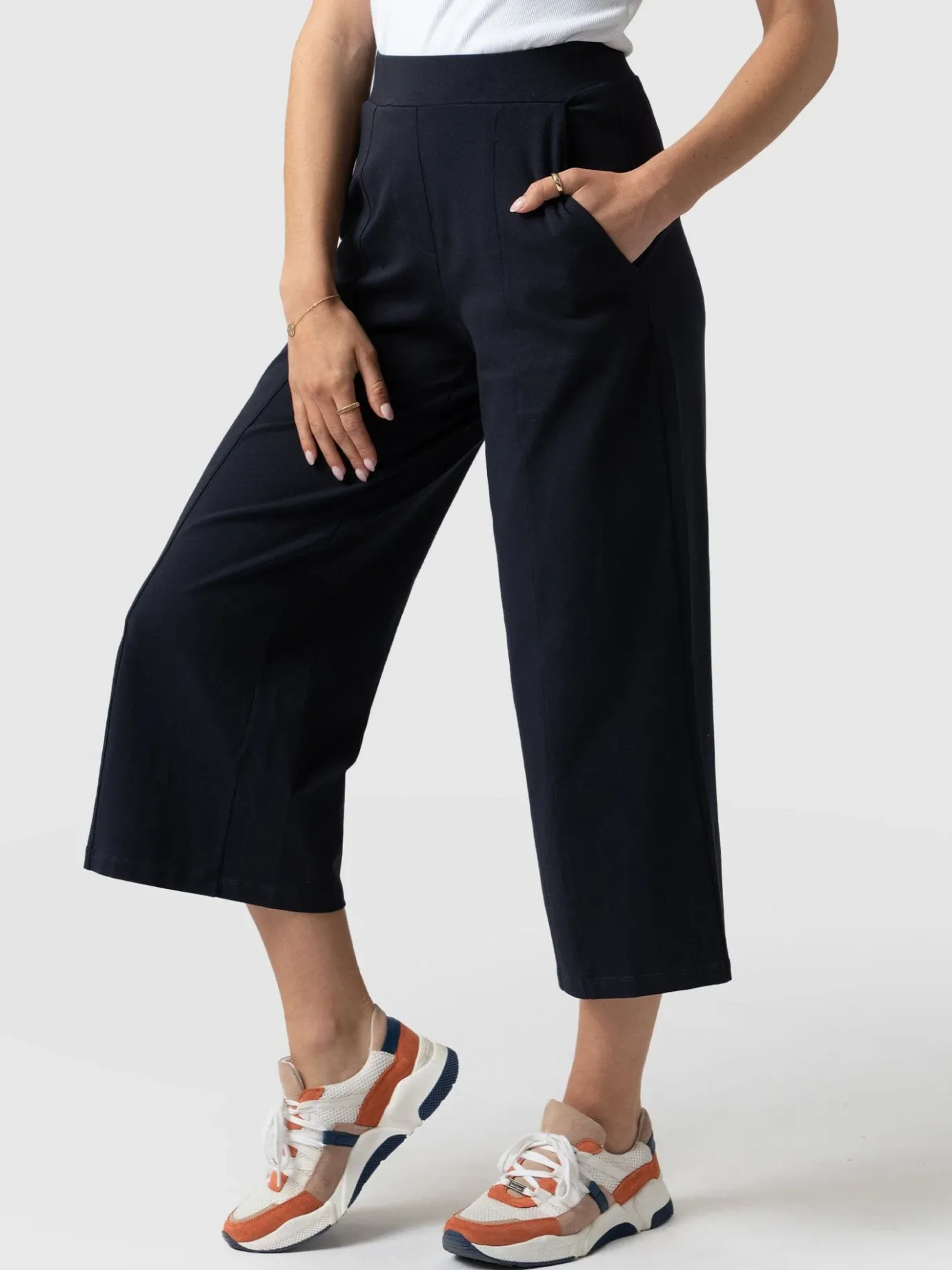 Shorts|Saint and Sofia Cara Wide Leg Culotte - Navy