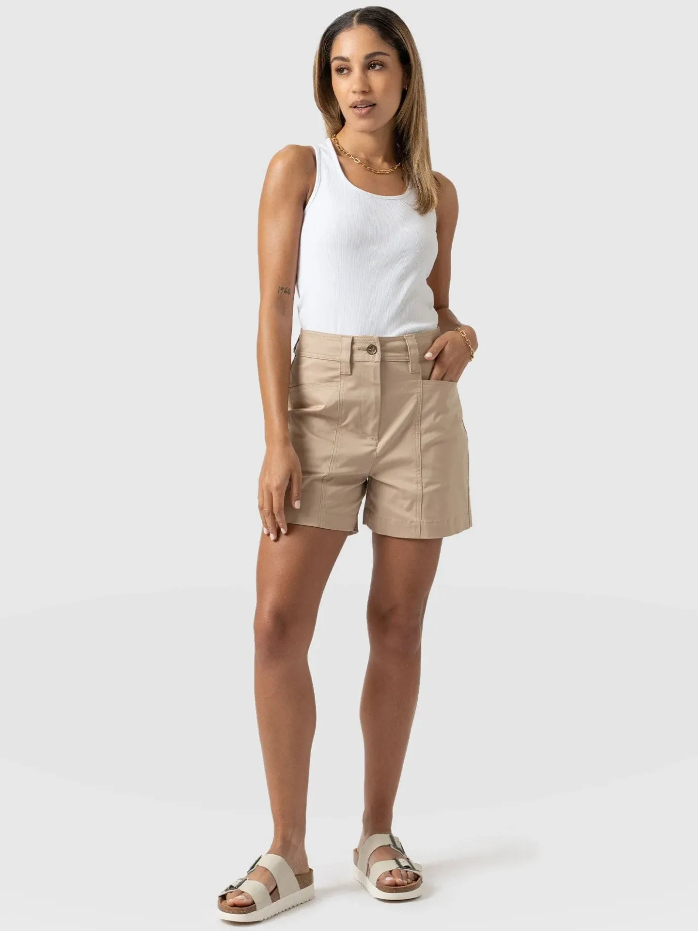 Shorts|Saint and Sofia Cargo Short - Beige