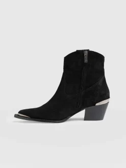 Boots|Shoes|Saint and Sofia Dallas Metal Boot - Black