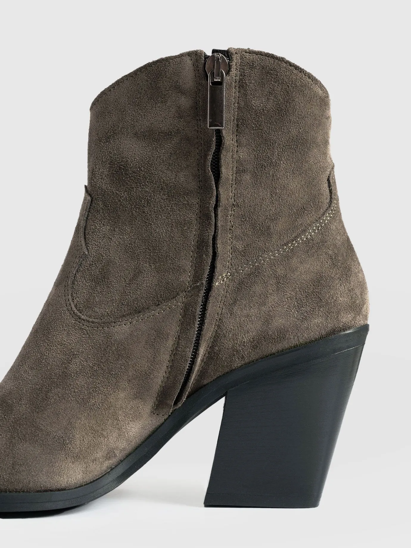 Boots|Shoes|Saint and Sofia Dallas Mid Boot - Taupe