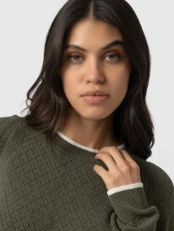 Knitwear|Sweaters|Saint and Sofia Diamond Knit Sweater - Khaki