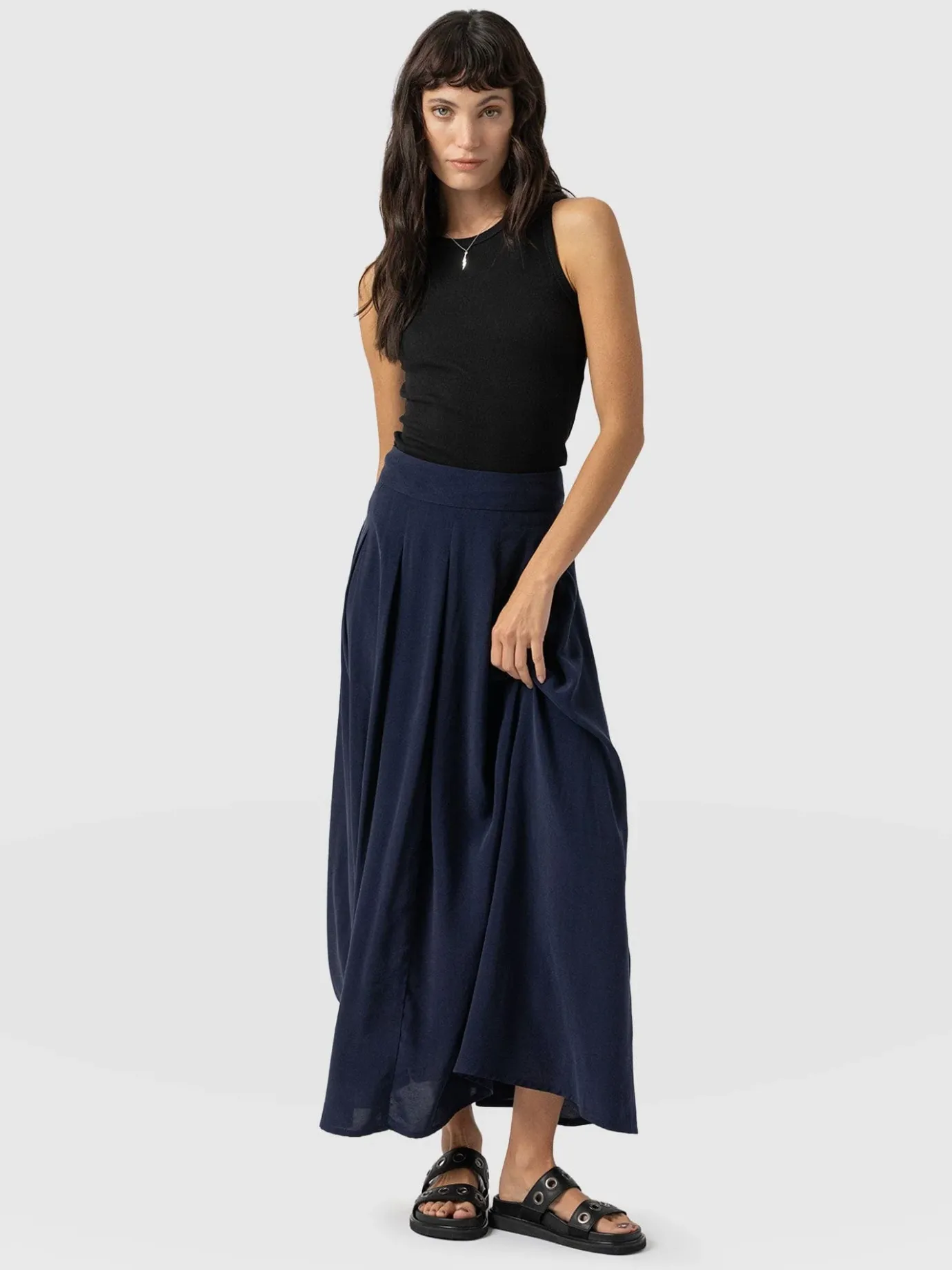 Skirts|Saint and Sofia Eliza Pleated Skirt - Navy
