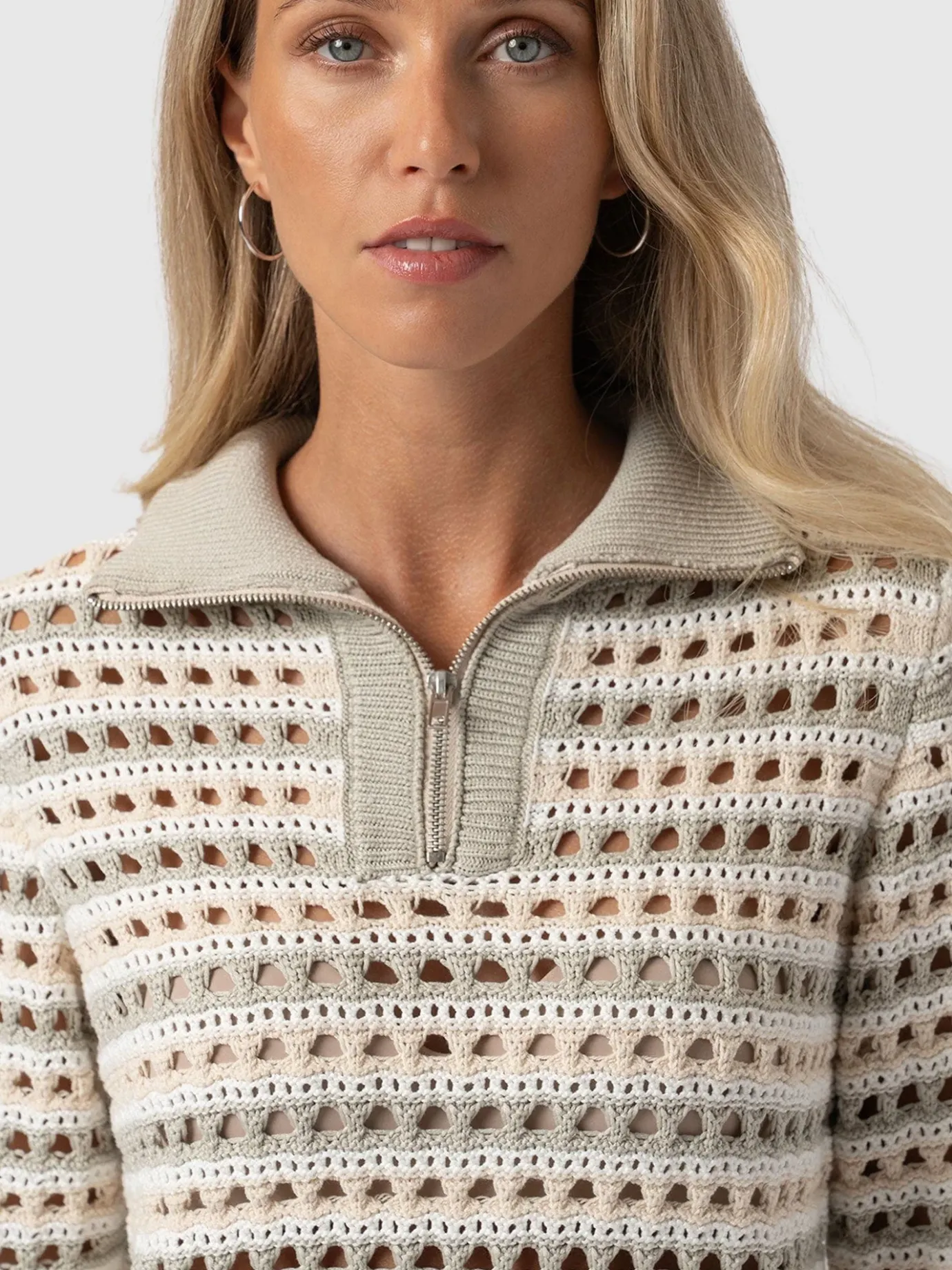 Knitwear|Saint and Sofia Ester Quarter Zip Knit - Beige