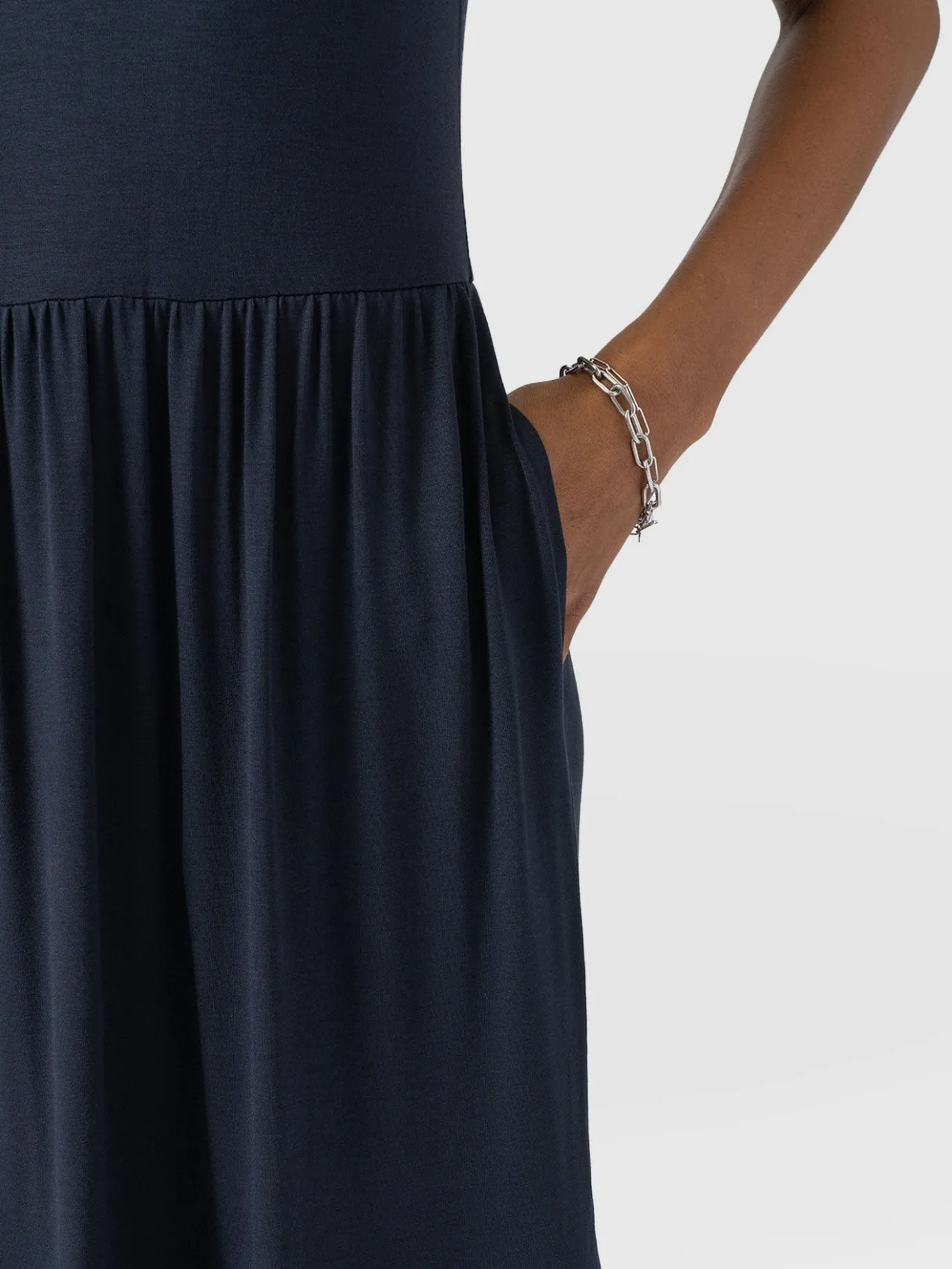 Dresses|Saint and Sofia Greenwich Dress - Navy