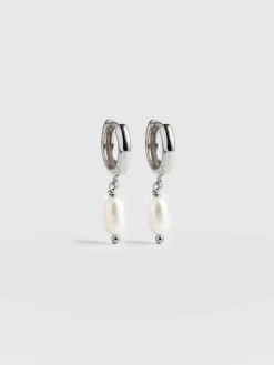 Silver Jewelry|Jewelry|Saint and Sofia Jacqueline Pearl Huggie Earrings - Silver