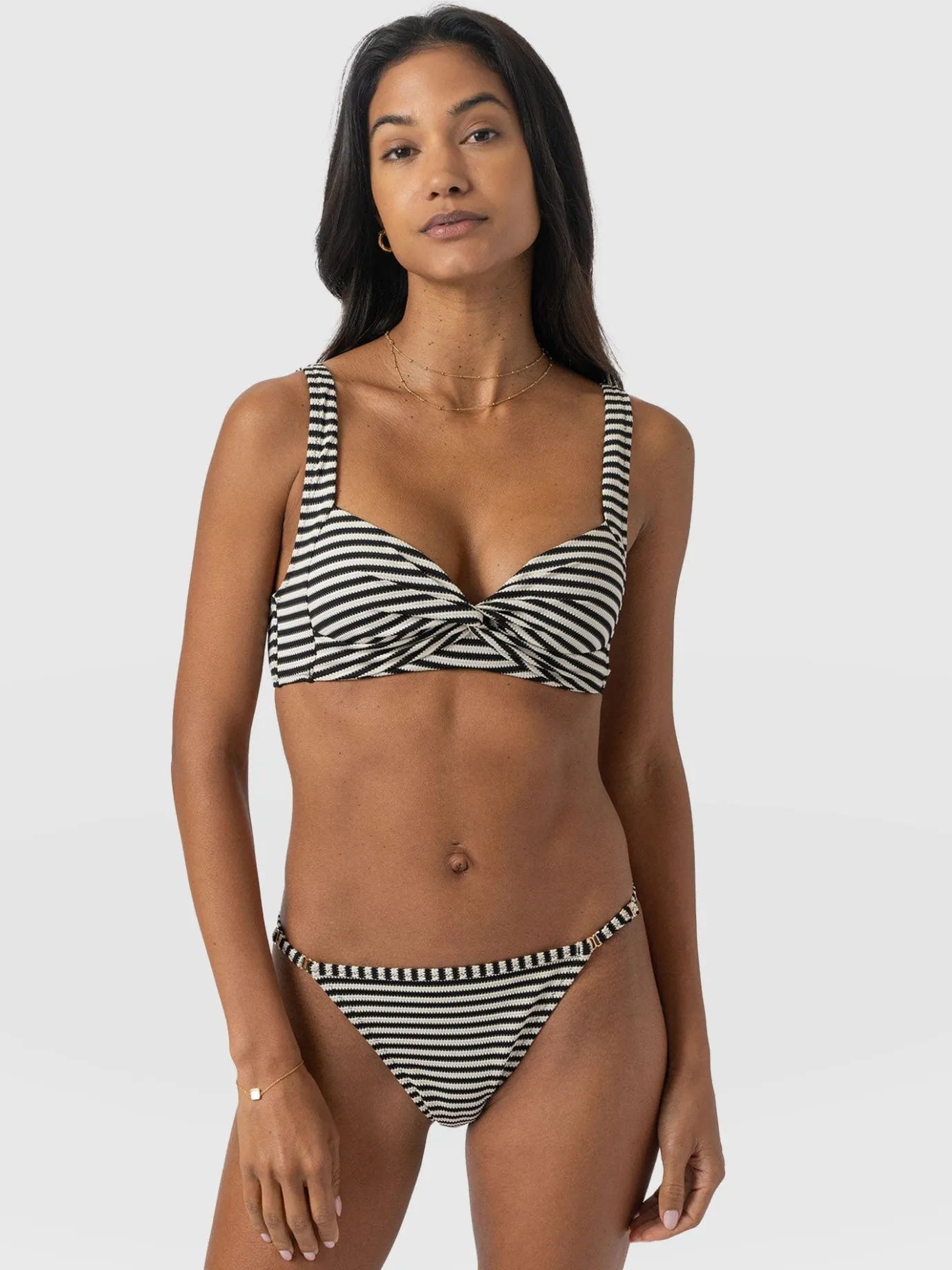 Swimwear|Saint and Sofia Jesse Twist Front Bikini Top - Stripe