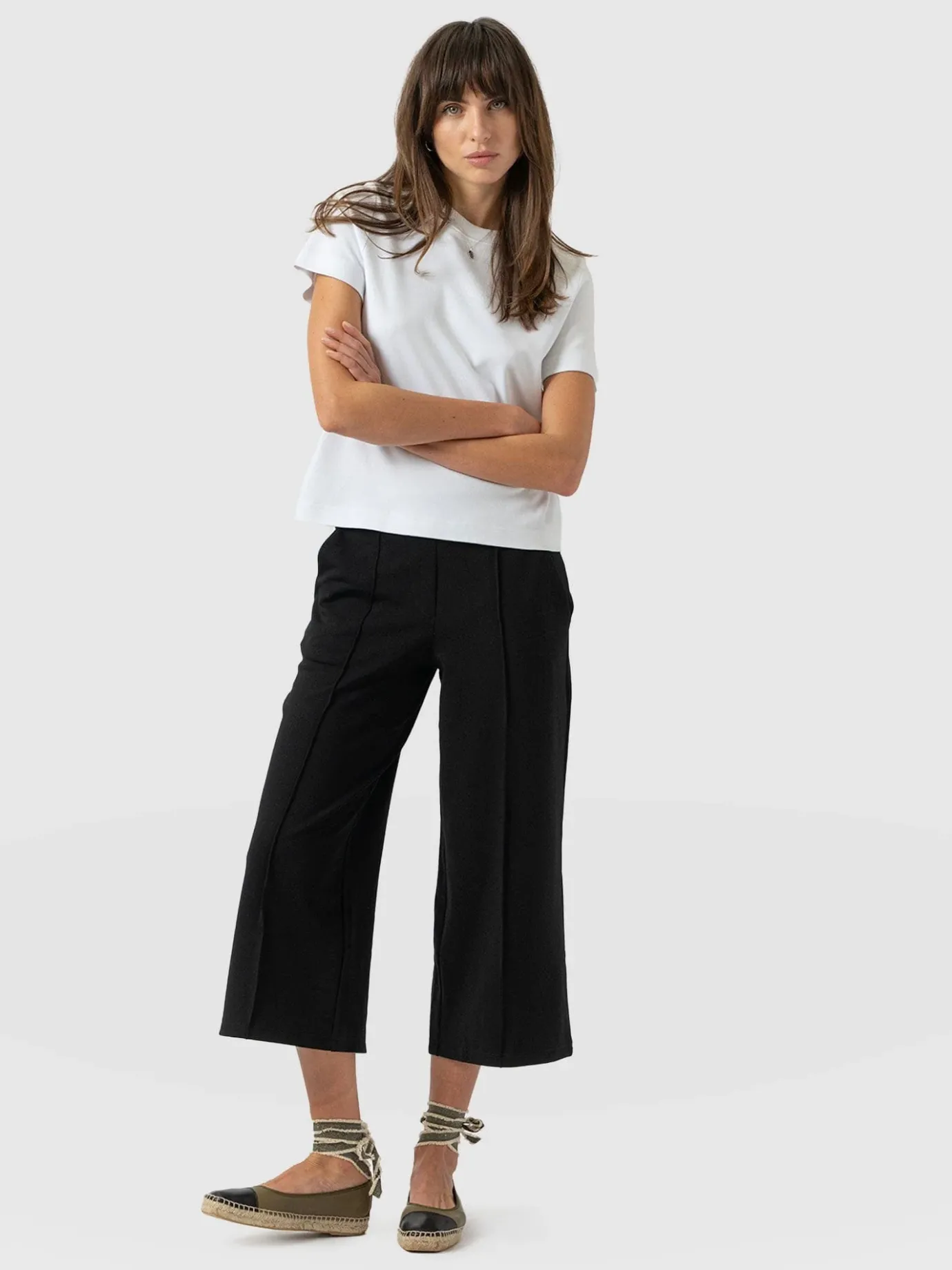 Shorts|Saint and Sofia Keller Culotte - Black