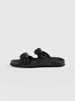 Sandals|Leather|Saint and Sofia Kingston Knot Sandal - Black