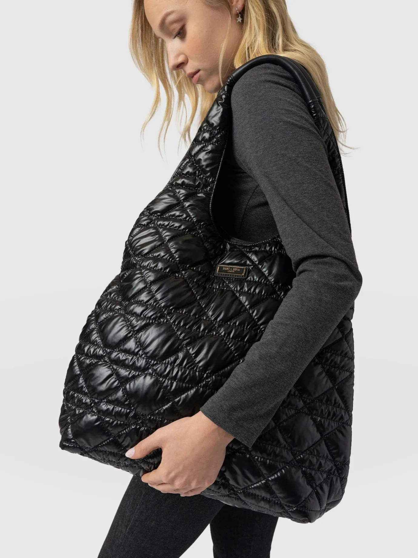Accessories|Shoulder Bags|Saint and Sofia Large Stella Quilted Shoulder Tote Bag - Black