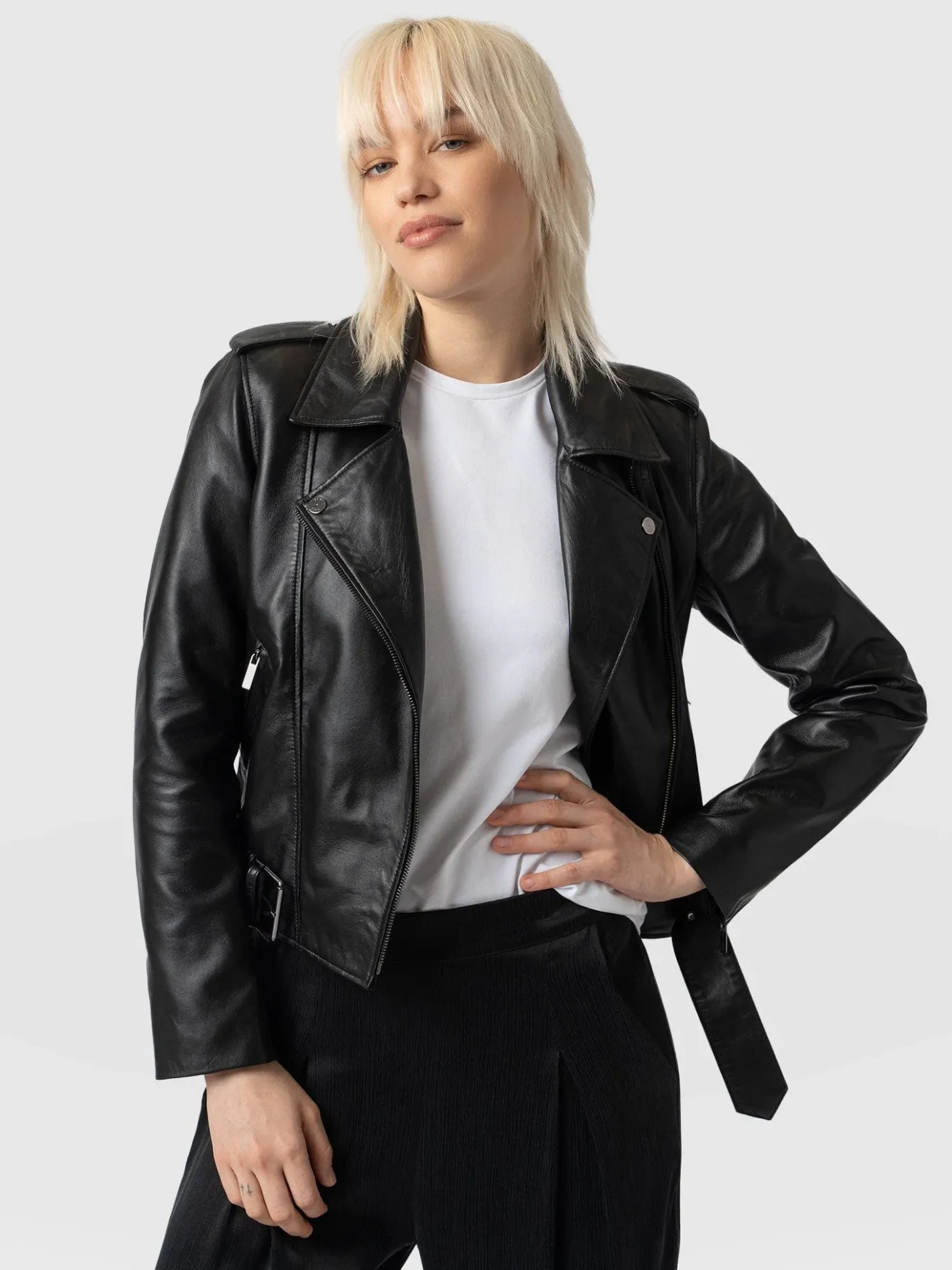 Leather|Coats & Jackets|Saint and Sofia Luther Leather Jacket - Black