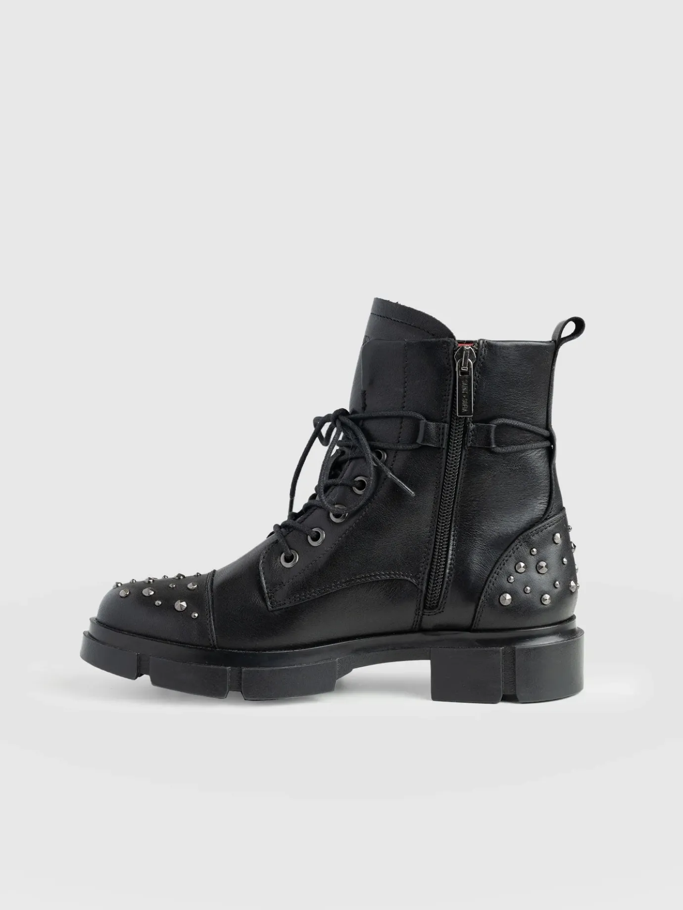 Boots|Shoes|Saint and Sofia Noho Studded Boot - Black