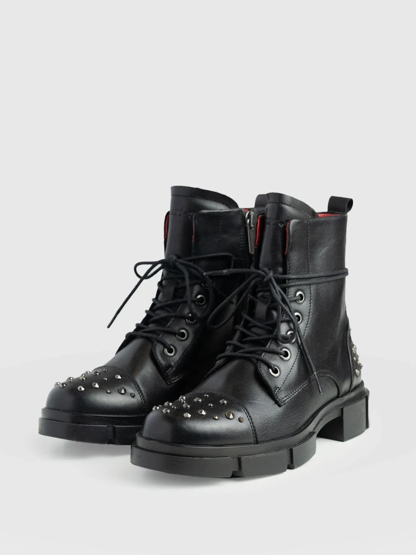 Boots|Shoes|Saint and Sofia Noho Studded Boot - Black