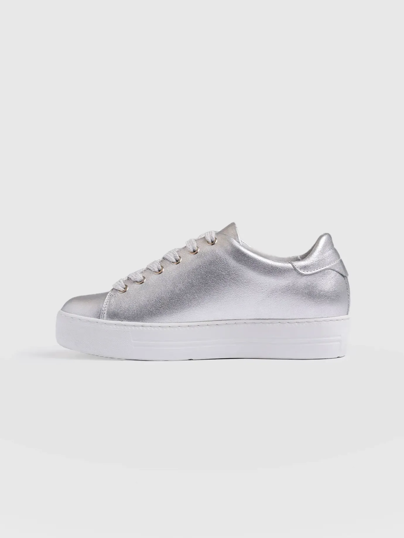 Sneakers|Shoes|Saint and Sofia Portland Sneaker - Silver