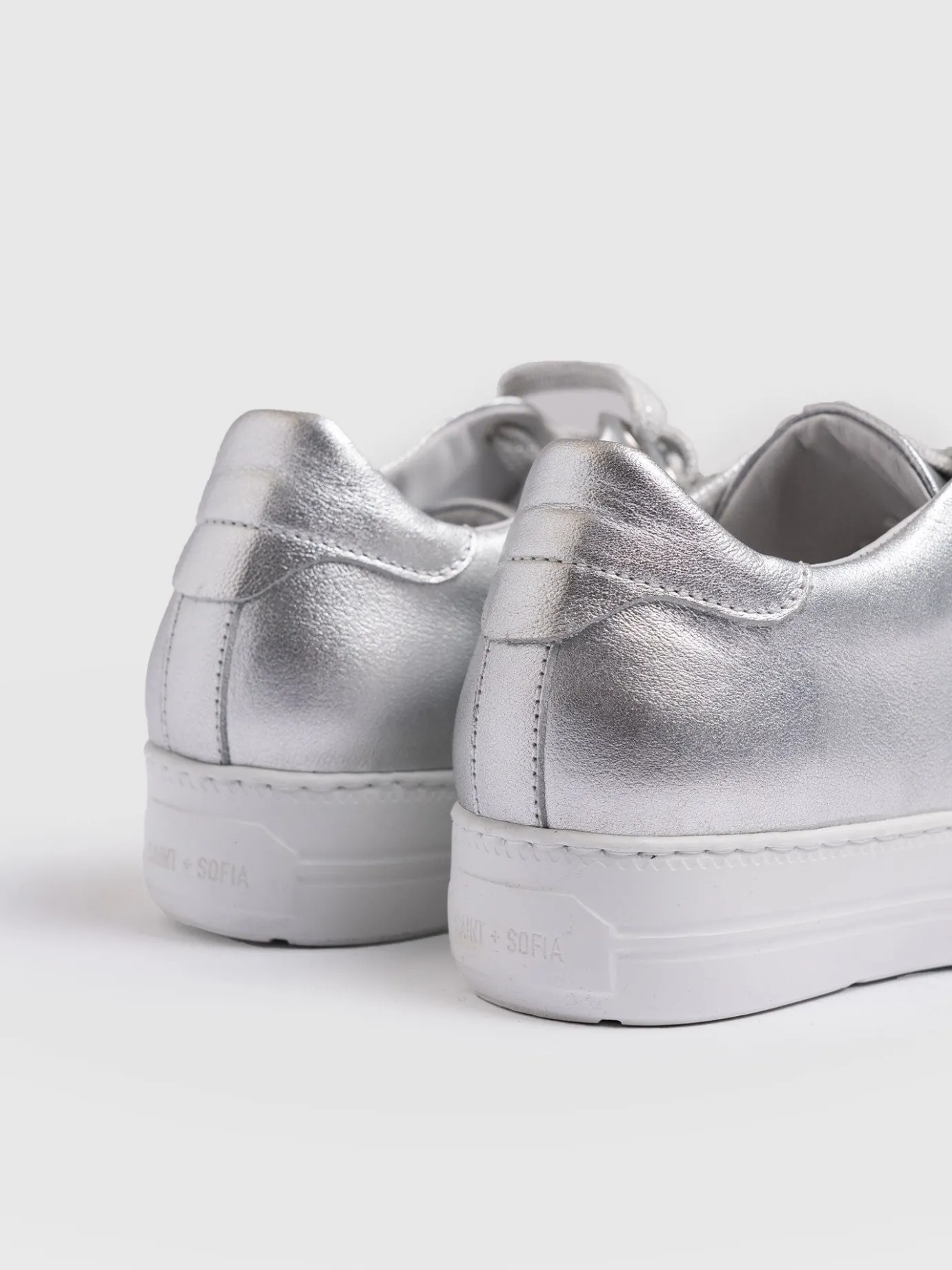 Sneakers|Shoes|Saint and Sofia Portland Sneaker - Silver