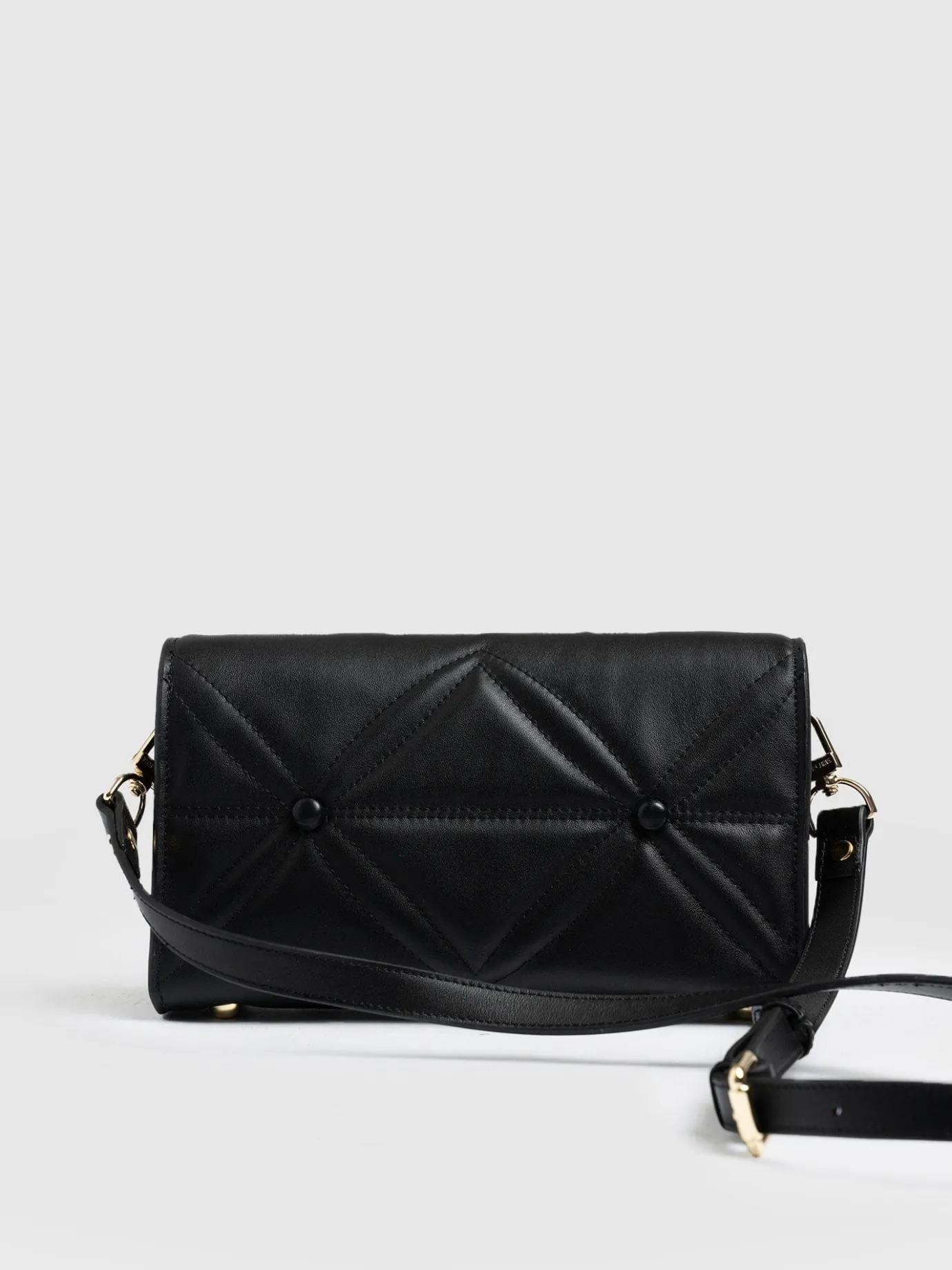 Accessories|Cross Body Bags|Saint and Sofia Quilted Keira Cross Body Bag - Black