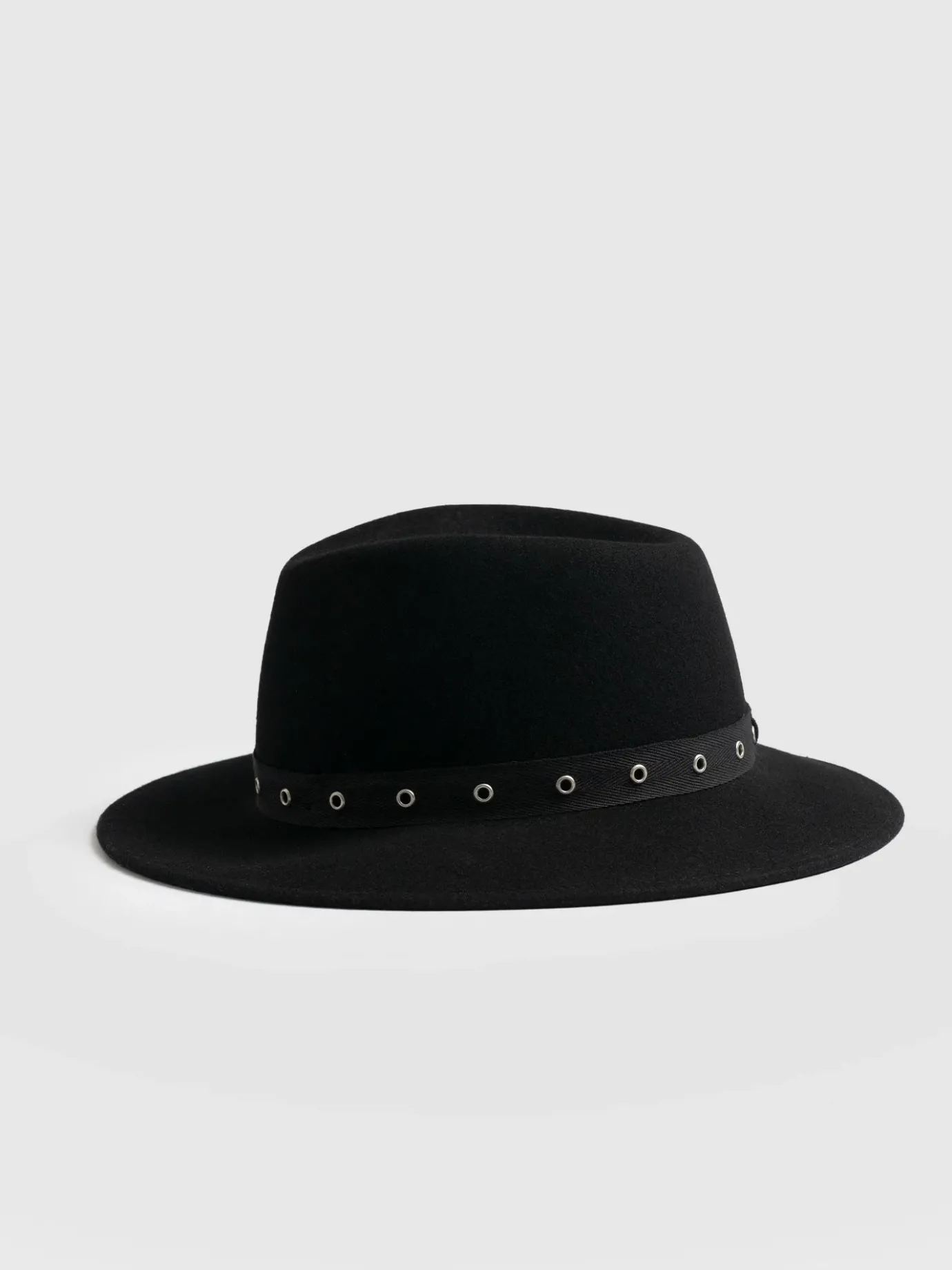 Scarves & Hats|Saint and Sofia Ramona Studded Hat - Black