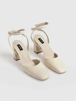 Shoes|Leather|Saint and Sofia Rayner Cap Toe Heel - Cream