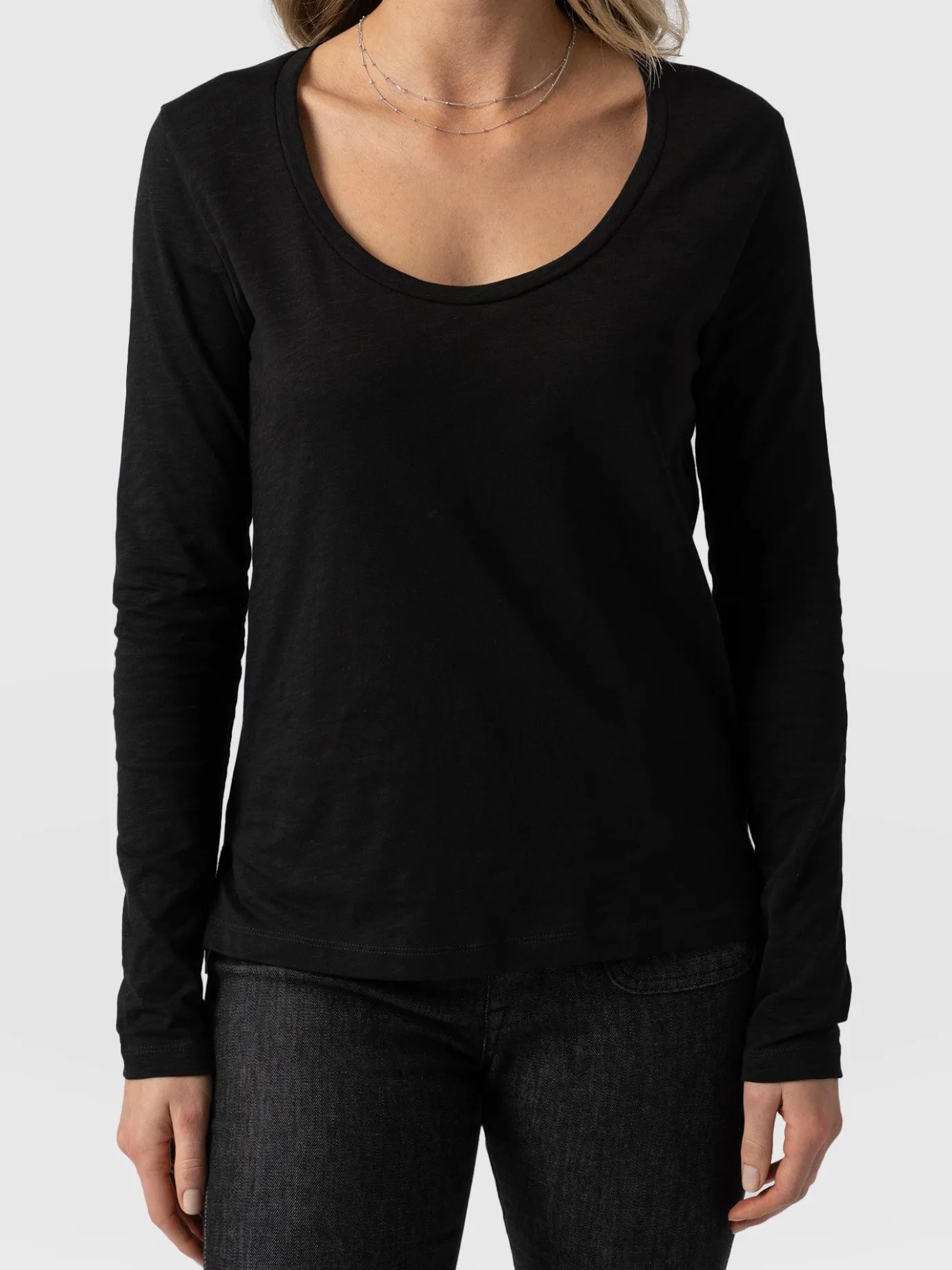 T-shirts & Tanks|Saint and Sofia Scoop Neck Long Sleeve Tee - Black
