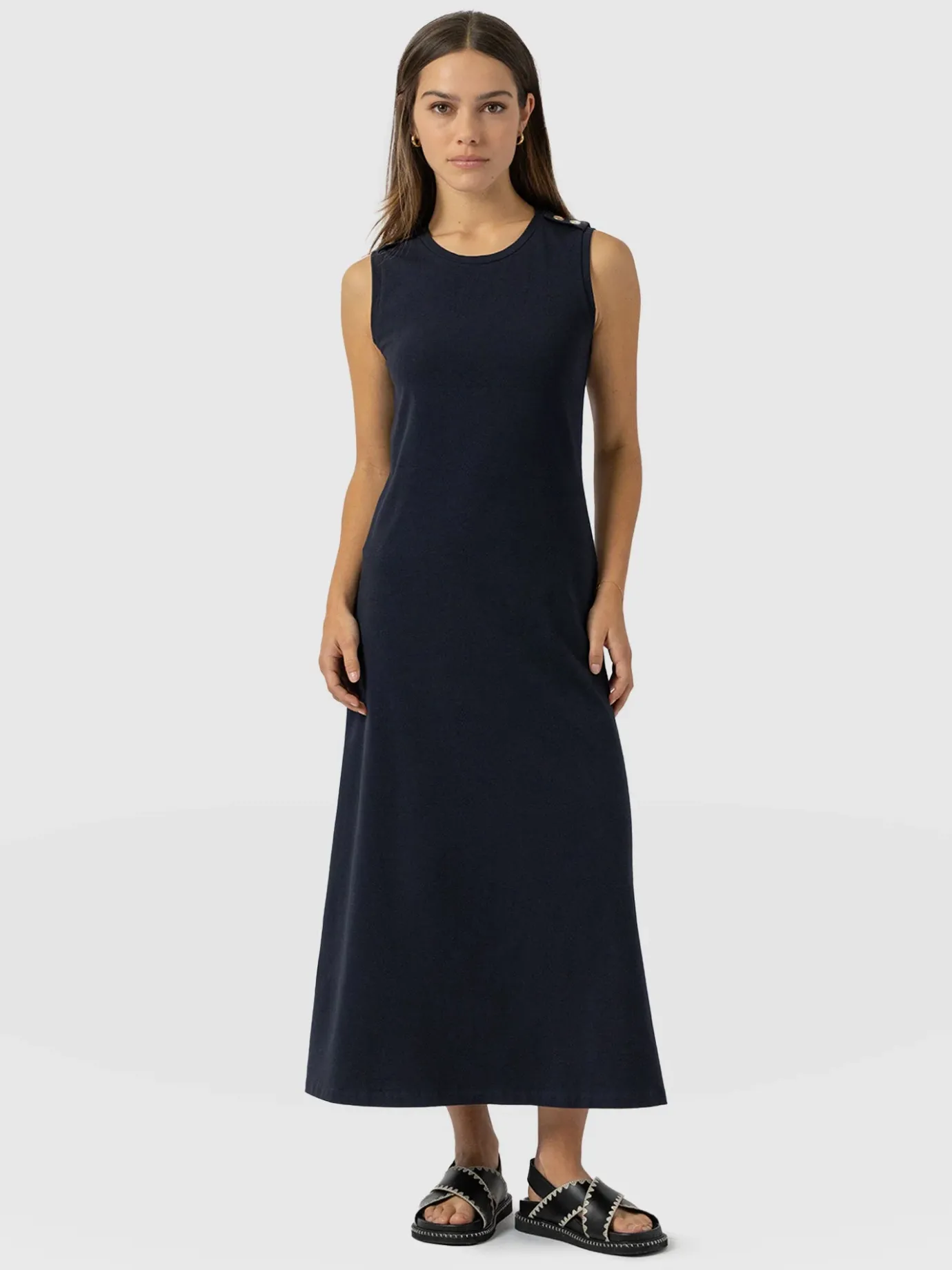 Dresses|Saint and Sofia Sleeveless Runway Maxi Dress - Navy
