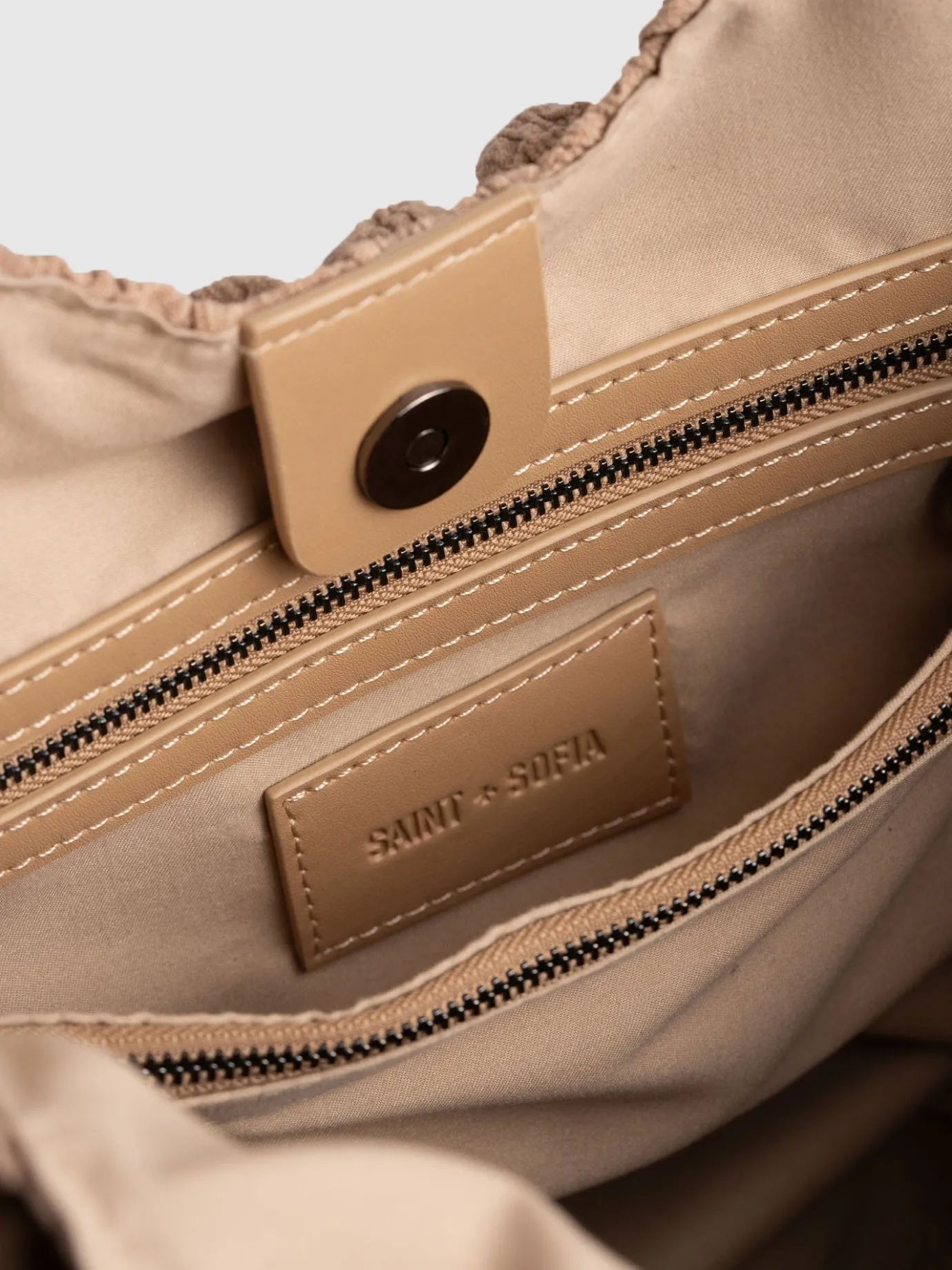 Accessories|Shoulder Bags|Saint and Sofia Soho Shoulder Tote Bag - Beige