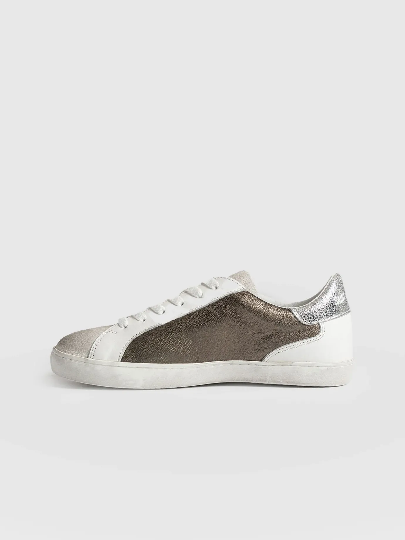 Sneakers|Shoes|Saint and Sofia Spitalfields Sneaker - Metallic Gold