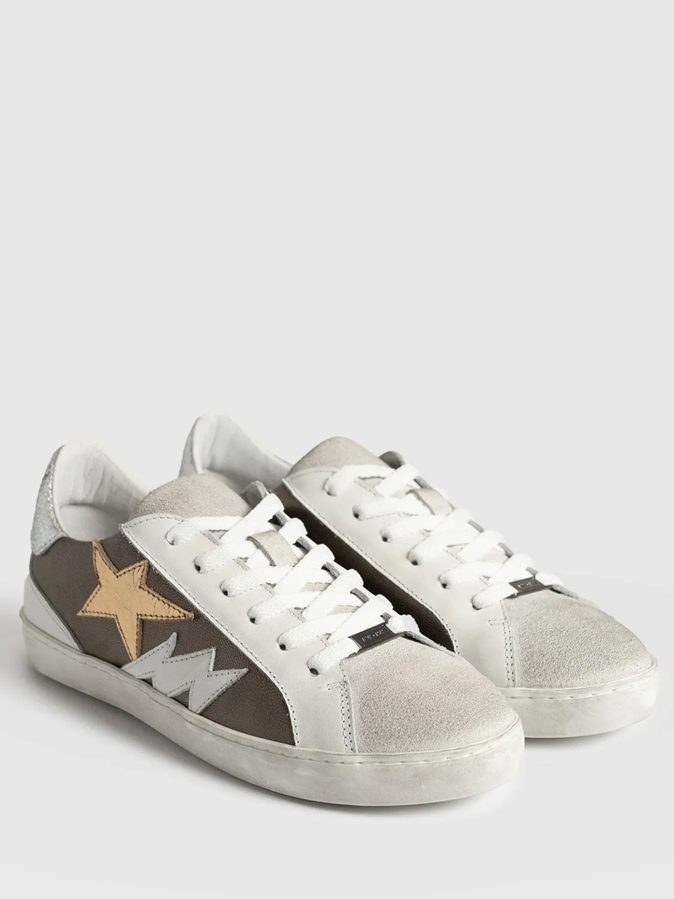 Sneakers|Shoes|Saint and Sofia Spitalfields Sneaker - Metallic Gold