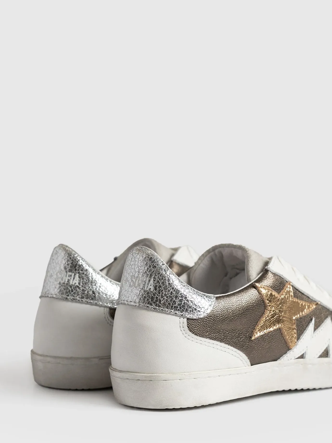 Sneakers|Shoes|Saint and Sofia Spitalfields Sneaker - Metallic Gold