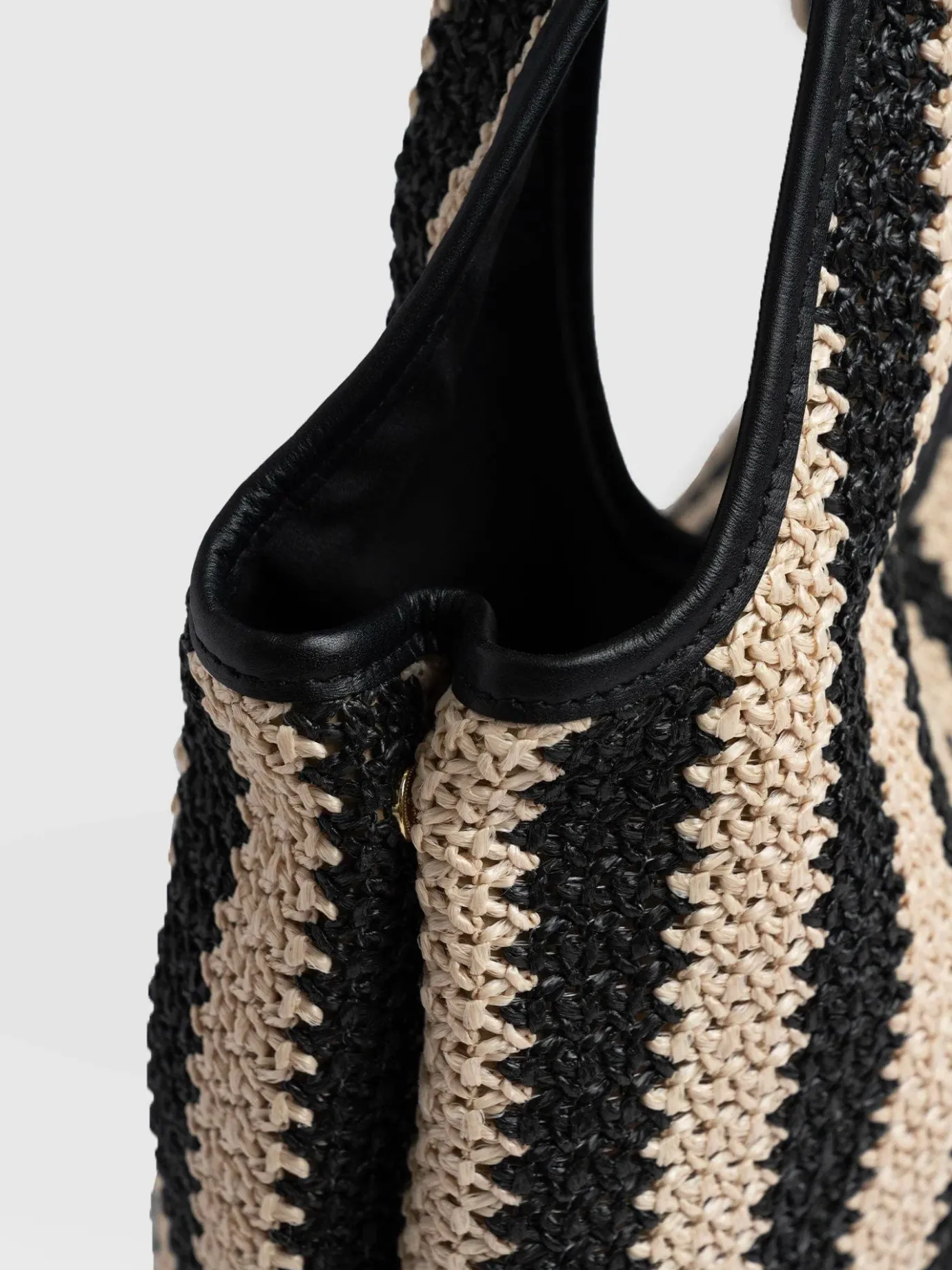 Shoulder Bags|Saint and Sofia Stella Shoulder Tote Bag - Beige/Black Raffia