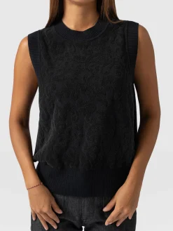 Knitwear|Sweaters|Saint and Sofia Wren Sleeveless Knit - Black